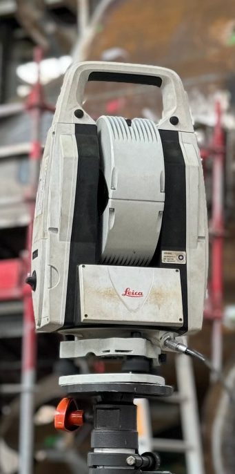 Lasertracker AT 403